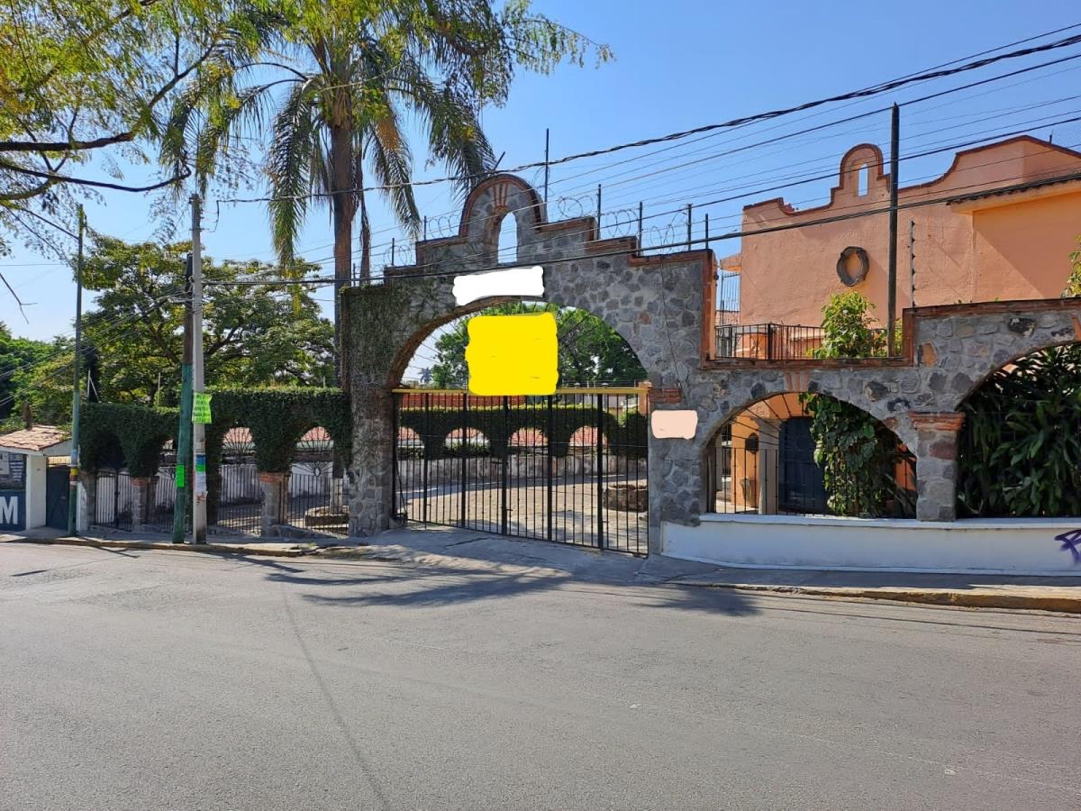 Edificio en venta en Jacarandas, Cuernavaca — foto 1 de 36