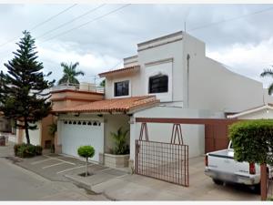 Casa en venta en La Campiña, Culiacán — foto 2 de 15