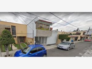 Casa en Boulevares, Naucalpan de Juárez, México