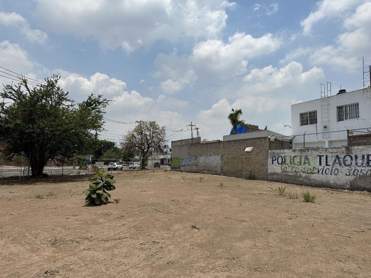 Terreno en venta en San Sebastianito, San Pedro Tlaquepaque — foto 1 de 12
