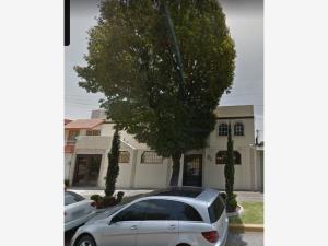 Casa en Ciudad Satelite, Naucalpan de Juárez, México