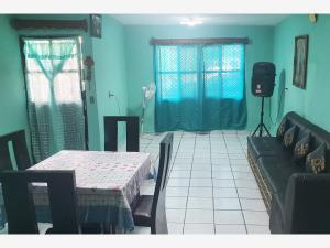 Casa en venta en Nazario S Ortiz Garza, Saltillo — foto 3 de 28
