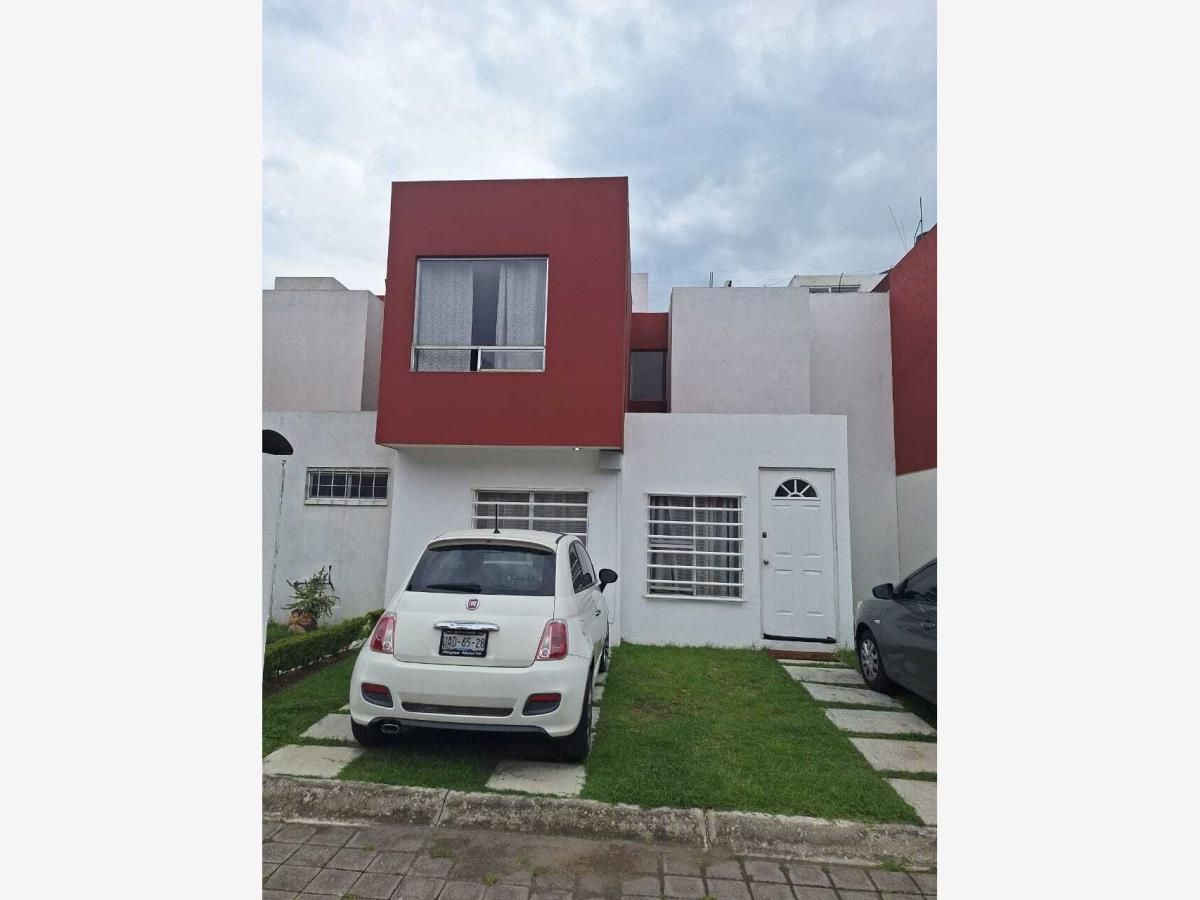 Casa en renta en Manantiales, San Pedro Cholula — foto 1 de 12
