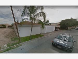 Casa en venta en Residencial Campestre la Rosita, Torreón — foto 2 de 8