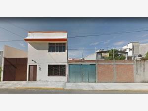 Casa en Ciudad Satélite, Puebla, Puebla