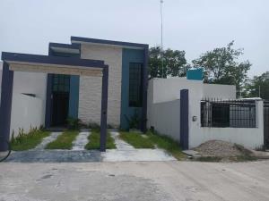 Casa en renta en Quintin Arauz, Paraíso — foto 2 de 15