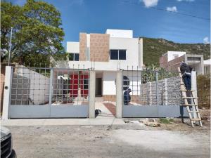 Casa en venta en Granjas Banthí Sección Solares, San Juan del Río — foto 2 de 23