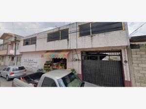 Casa en Cacalomacán Centro, Toluca, México