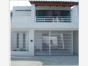 Casa en renta en Quintin Arauz, Paraíso — foto 2 de 6