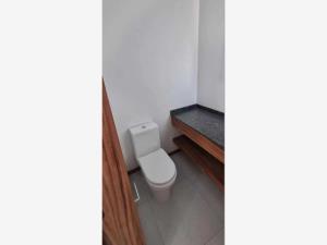 Casa en venta en Bosques Santa Anita, Tlajomulco de Zúñiga — foto 2 de 13