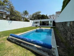 Casa en venta en Lomas de Atzingo, Cuernavaca — foto 2 de 17