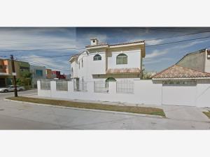 Casa en venta en Maestros Universitarios, Tijuana — foto 3 de 8