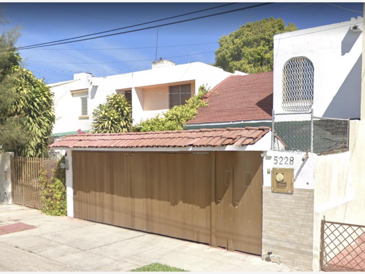 Casa en venta en La Estancia, Zapopan — foto 1 de 10