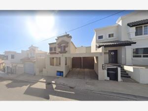 Casa en venta en Residencial del Prado Dos, Ensenada — foto 2 de 9