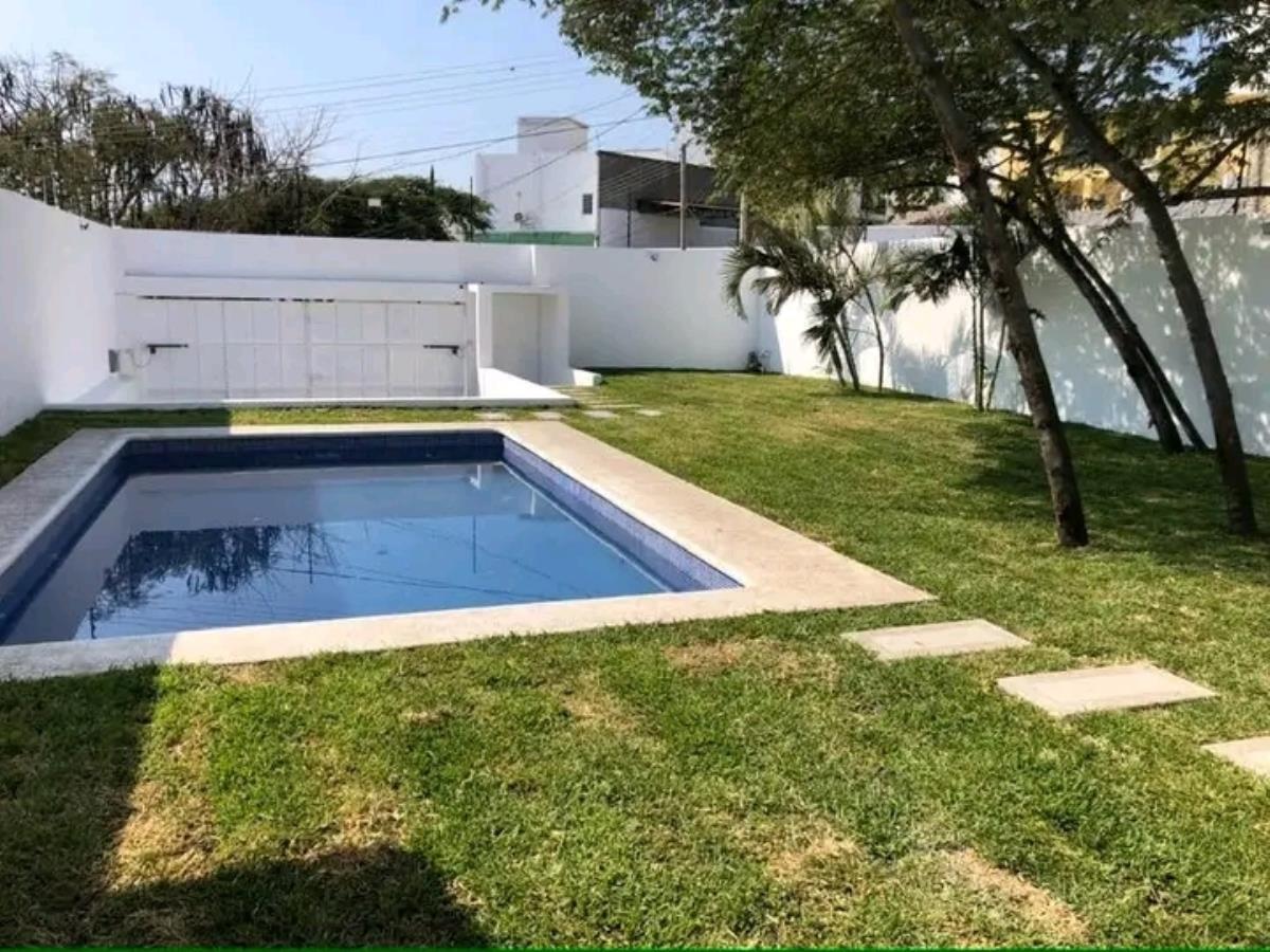 Casa en venta en Burgos Bugambilias, Temixco — foto 1 de 23