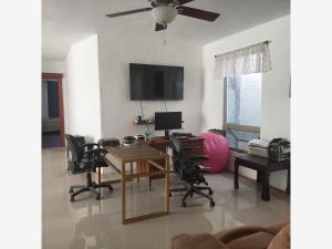 Casa en venta en Villas de la Aurora, Saltillo — foto 3 de 40