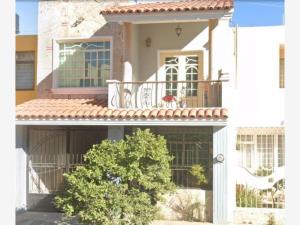 Casa en Jardines de Guadalupe, Guadalajara, Jalisco