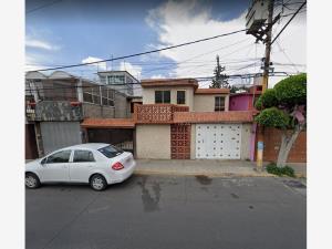 Casa en venta en Bosques de Aragon, Nezahualcóyotl — foto 3 de 17