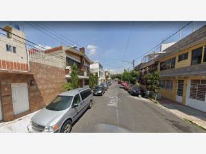 Casa en venta en Martires de Rio Blanco, Gustavo A. Madero — foto 2 de 5