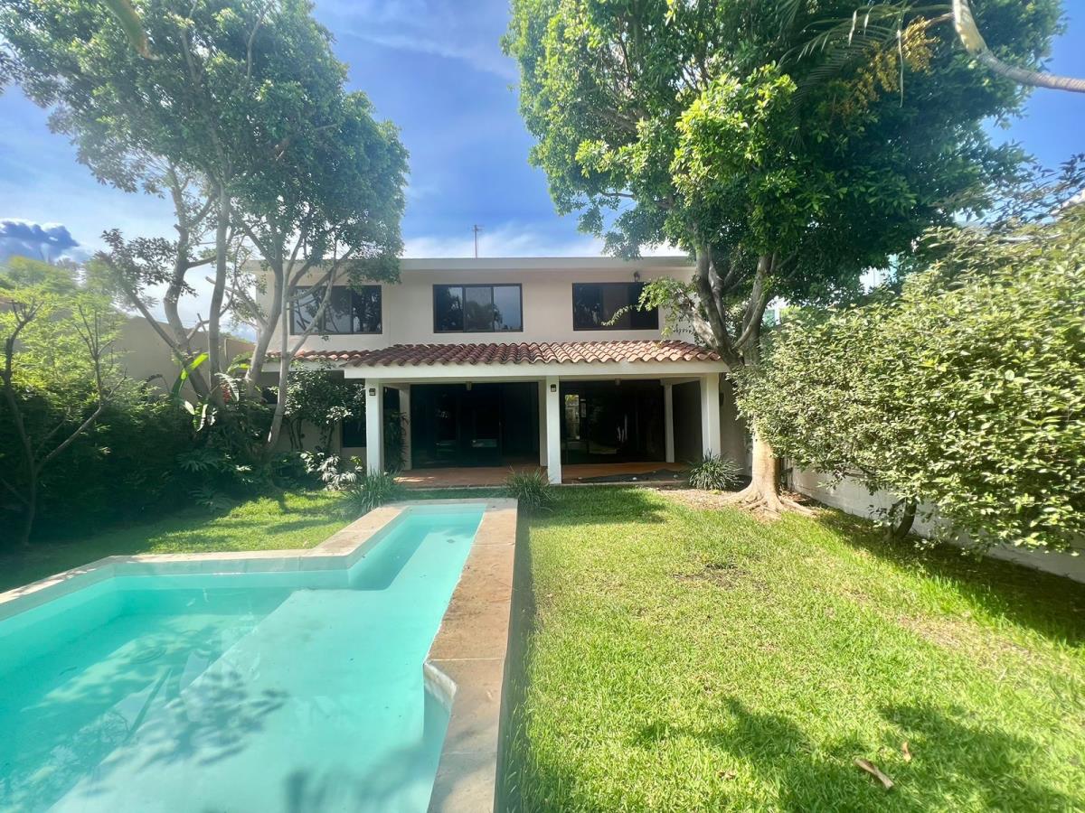 Casa en venta en Palmira Tinguindin, Cuernavaca — foto 1 de 17