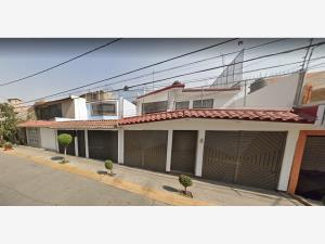 Casa en venta en Bosques de Aragon, Nezahualcóyotl — foto 2 de 6