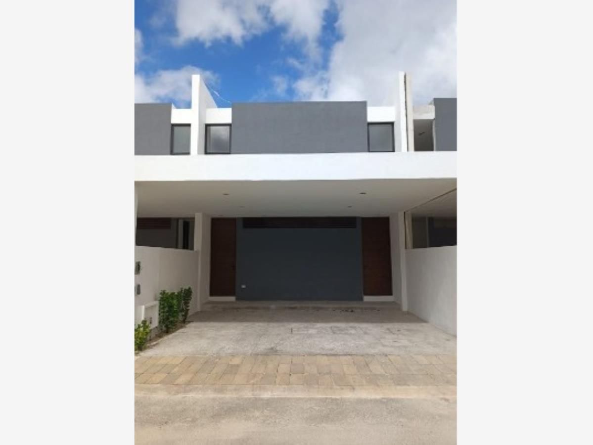 Casa en venta en Residencial Xcanatún, Mérida — foto 1 de 13