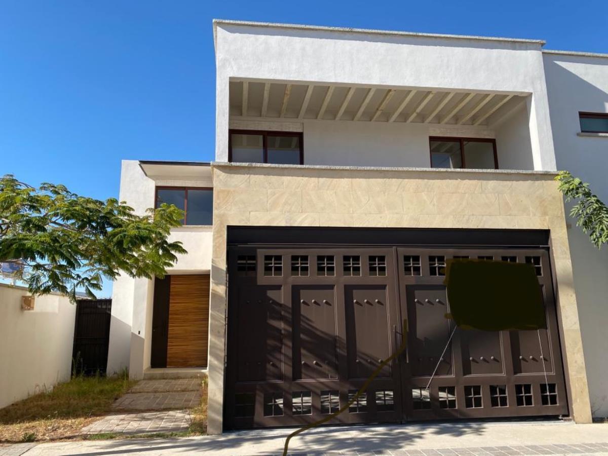 Casa en venta en Pirules Residencial, León — foto 1 de 18