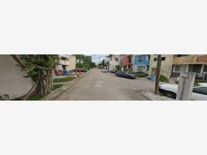 Casa en venta en Jardines de Champayán 1, Tampico — foto 2 de 5