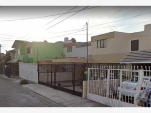 Casa en venta en Jardines Alcalde, Guadalajara — foto 2 de 9