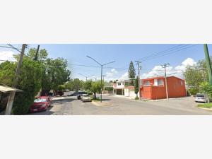 Casa en venta en Villa Jardin, Victoria — foto 2 de 5