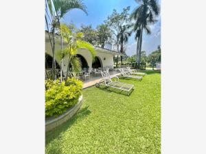 Casa en venta en Club de golf Tabachines, Cuernavaca — foto 2 de 12