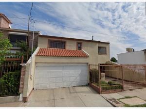 Casa en venta en Chihuahua Centro, Chihuahua — foto 2 de 16