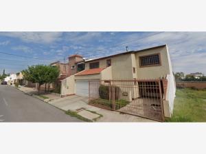 Casa en venta en Chihuahua Centro, Chihuahua — foto 3 de 16