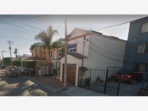 Casa en venta en Playas de Tijuana Sección Costa de Oro, Tijuana — foto 3 de 14