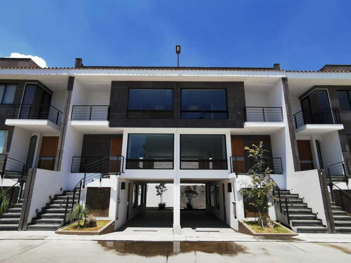 Casa en venta en Bosques del Alba I, Cuautitlán Izcalli — foto 1 de 24