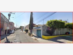 Casa en Valle de Aragón 3ra. Sección Poniente, Ecatepec de Morelos, México