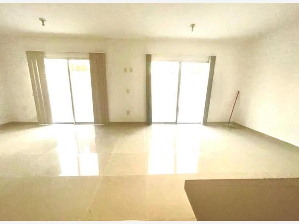Casa en venta en El Country, Centro — foto 1 de 28