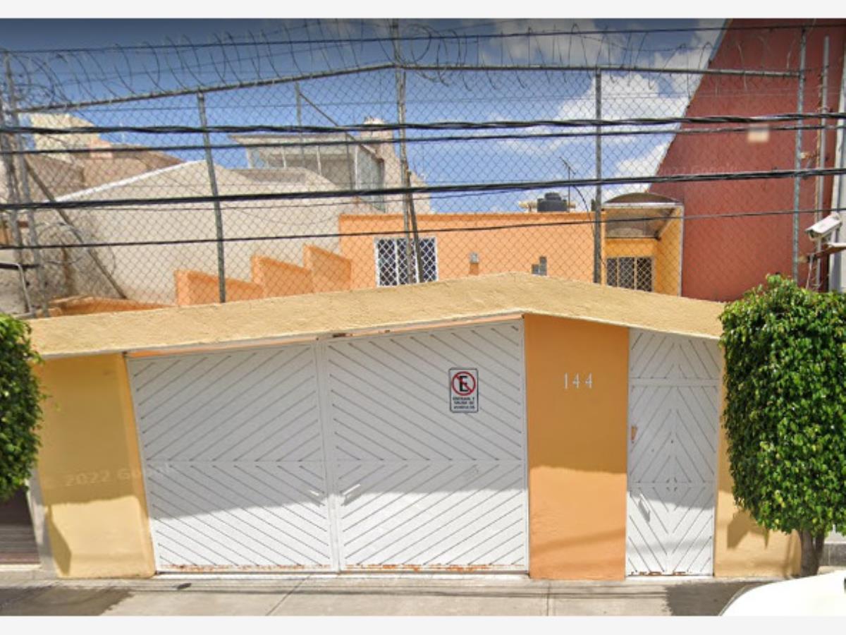 Casa en venta en Bosques de Aragon, Nezahualcóyotl — foto 1 de 6