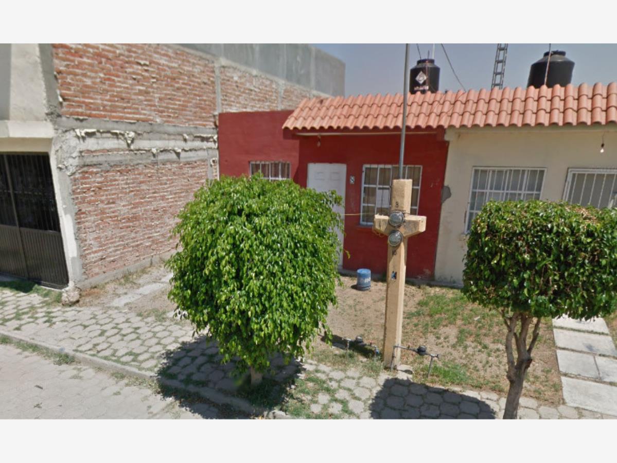 Casa en venta en La Cruz, Silao de la Victoria — foto 1 de 5