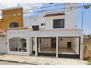 Casa en Montebello, Aguascalientes, Aguascalientes