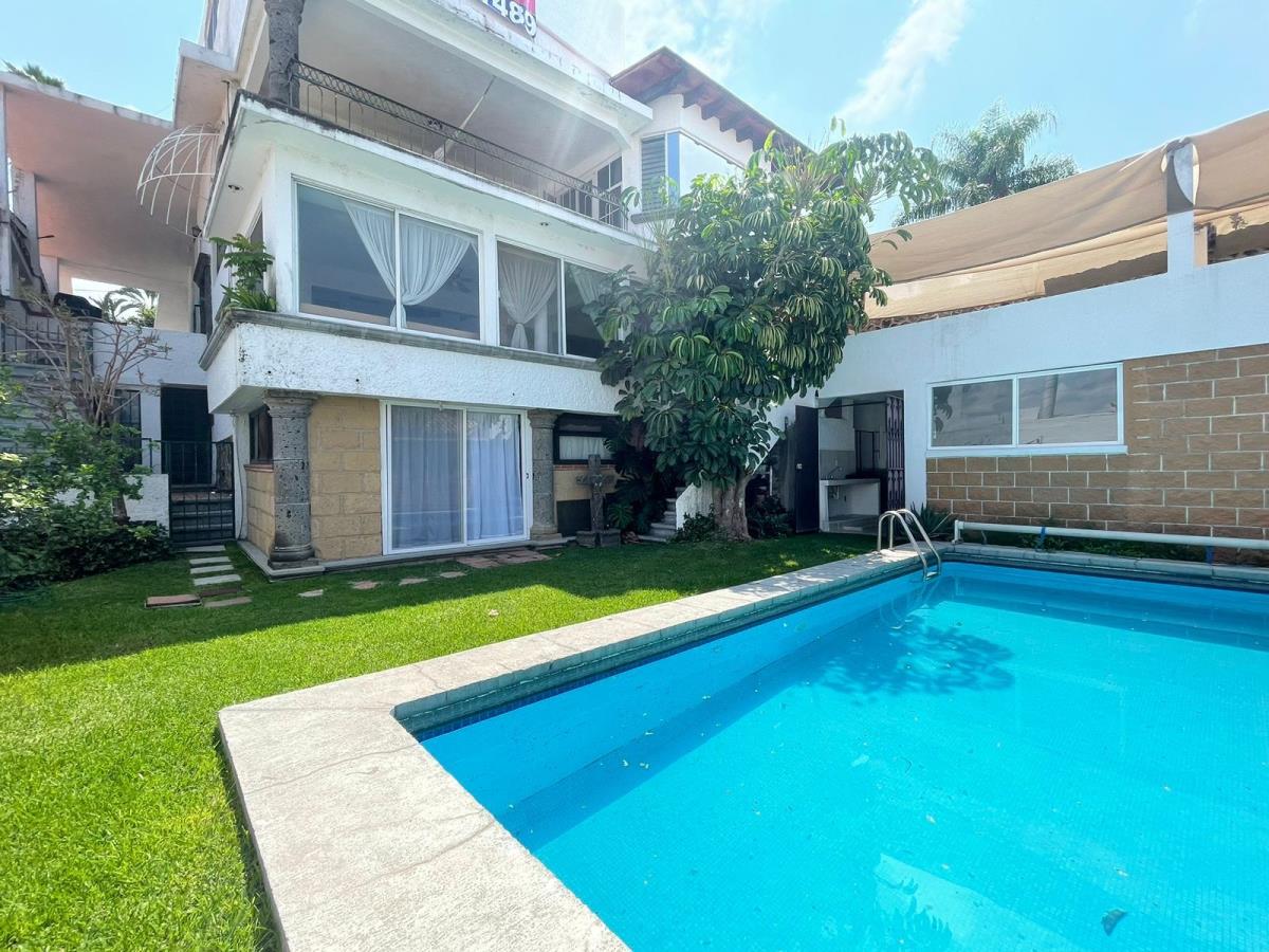 Casa en venta en Lomas de Cocoyoc, Atlatlahucan — foto 1 de 55
