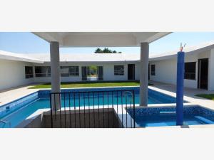Quinta en venta en Los Villarreales, Salinas Victoria — foto 2 de 25