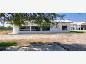 Quinta en venta en Los Villarreales, Salinas Victoria — foto 3 de 25