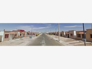 Casa en venta en Villa las Lomas, Mexicali — foto 2 de 5