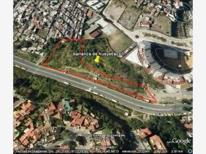 Terreno en venta en Bosques de las Lomas, Huixquilucan, México