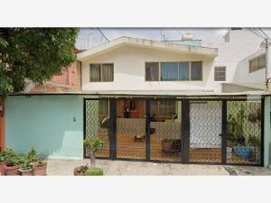 Casa en Vergel del Sur, Tlalpan, Ciudad de México
