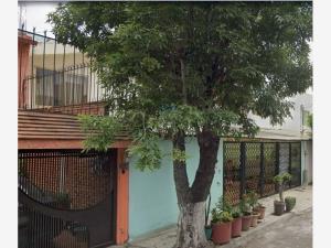 Casa en venta en Vergel del Sur, Tlalpan — foto 3 de 6