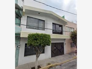 Casa en venta en Escuadron 201, Iztapalapa — foto 2 de 11
