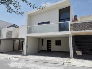 Casa en venta en Bello Amanecer, Guadalupe, Nuevo León