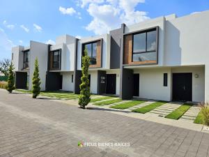 Casa en venta en San Blas Otzacatipan, Toluca, México